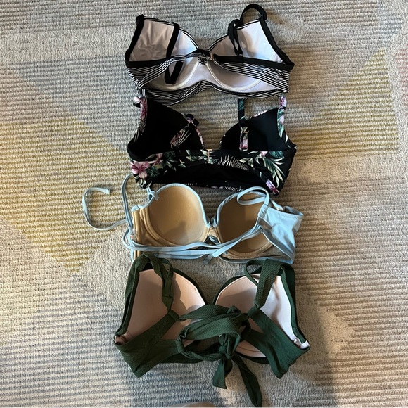 4 Bikini tops (size D) - Shade & Shore - Picture 2 of 5